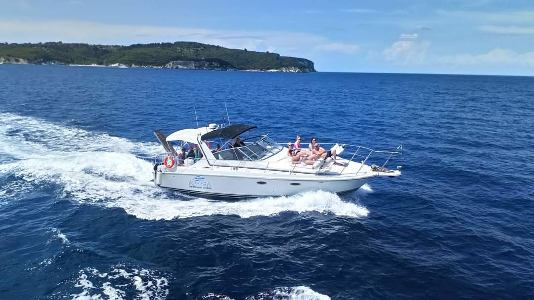 Almyra underway